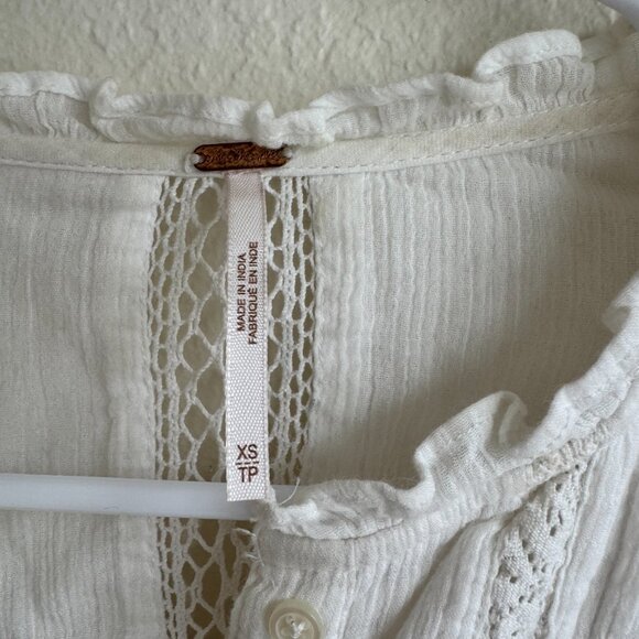 Free People White Embroidered Puff Sleeve blouse - Picture 6 of 7